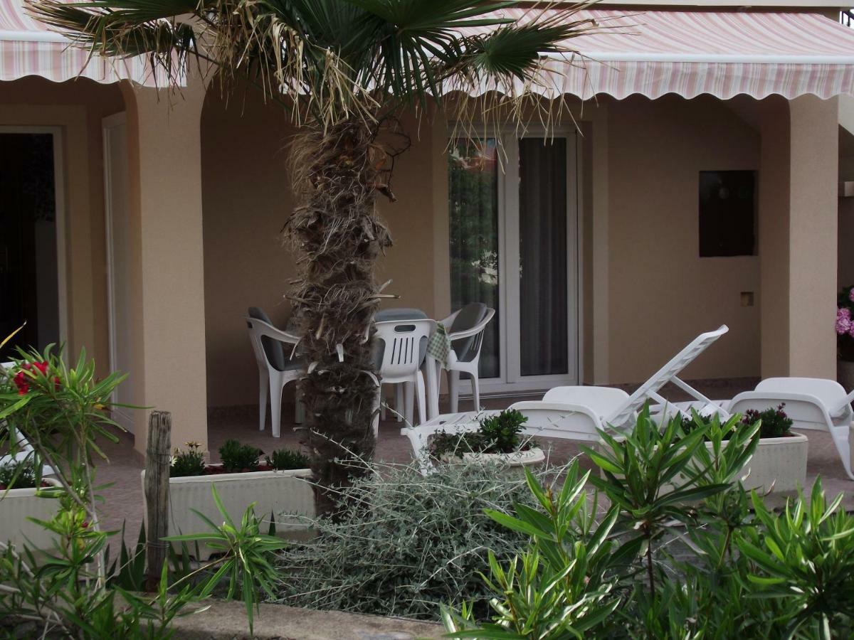 Apartments Dajana Silo Exterior photo